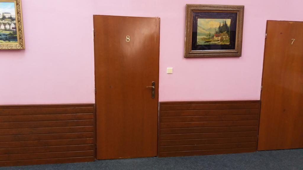 Retro Vrbovec Hotel Ngoại thất bức ảnh