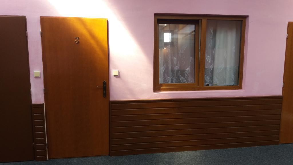 Retro Vrbovec Hotel Ngoại thất bức ảnh