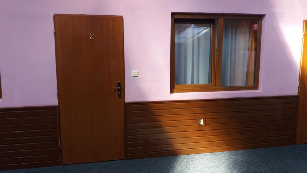 Retro Vrbovec Hotel Ngoại thất bức ảnh